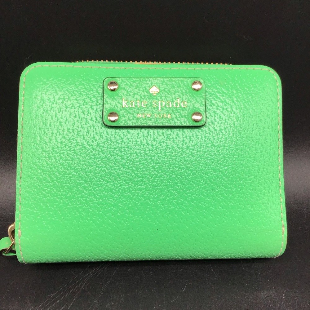 Kate Spade Green Pebbled Wallet